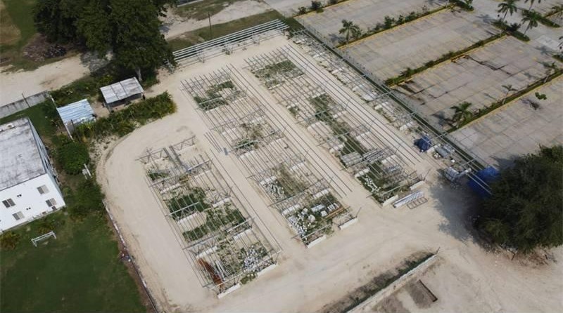 Diseño de marquesina solar de aluminio anodizado a medida